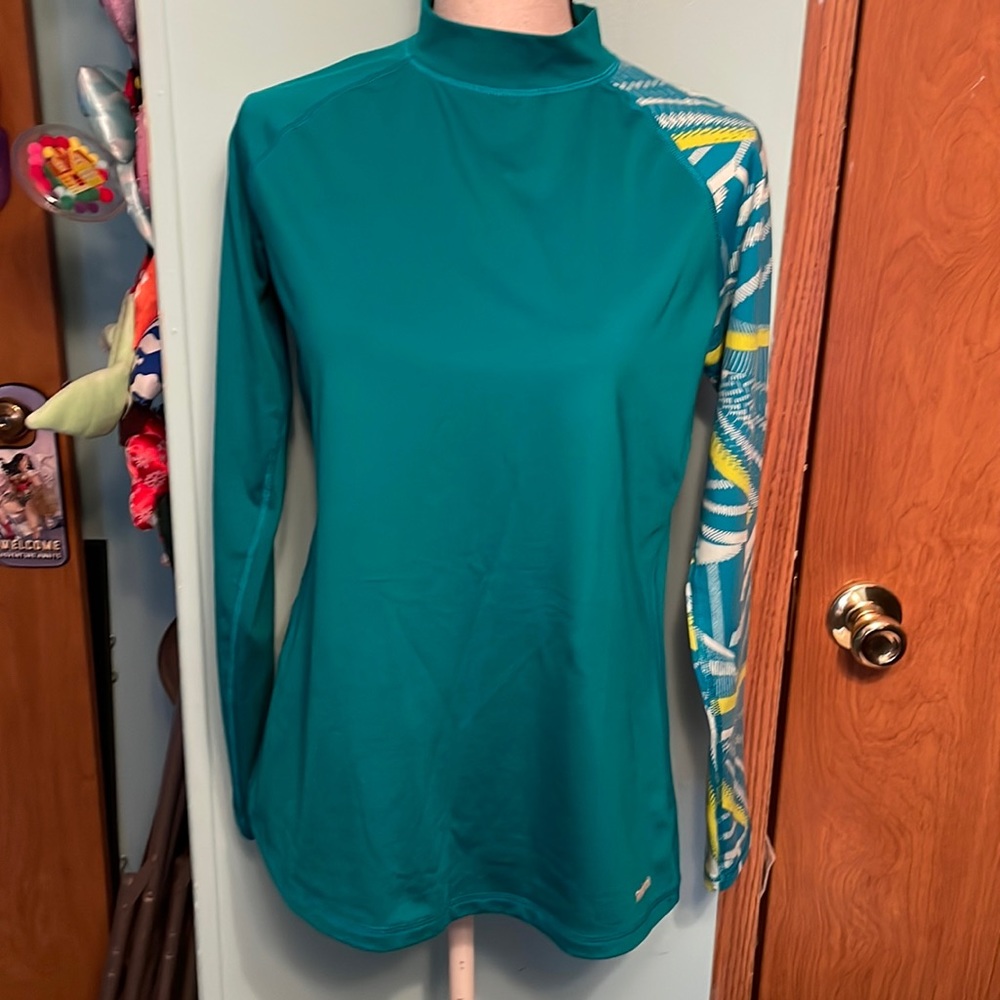 Reebok long sleeve mock turtleneck XL